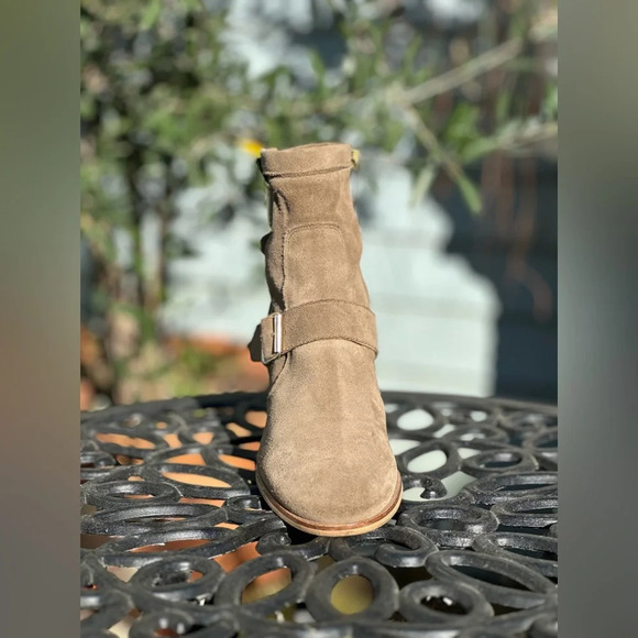 Kurt Geiger London — Suede Ankle Boots - Picture 3 of 8